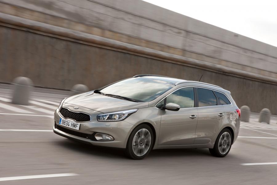  Kia cee&rsquo;d Station Wagon 2012 года  (фото 86 из 89)